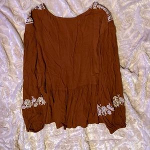 Size Large American Eagle Blouse